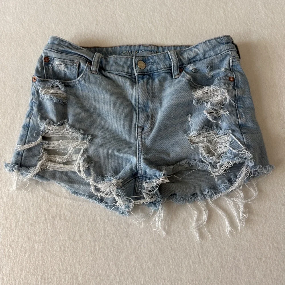 American Eagle Distressed Denim Shorts Women 2 Light Wash Blue